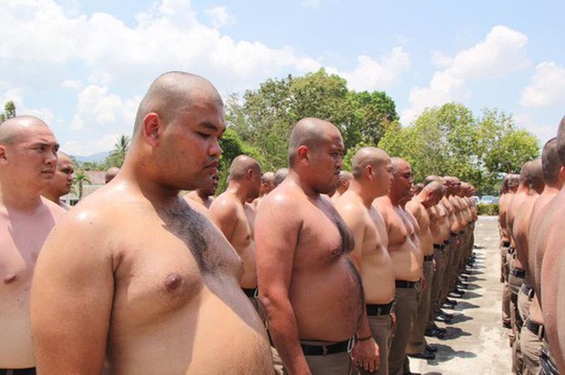 Thái Lan: Lười, ăn nhiều, cảnh sát bị gửi đi trại để triệt mỡ thừa - Ảnh 1.