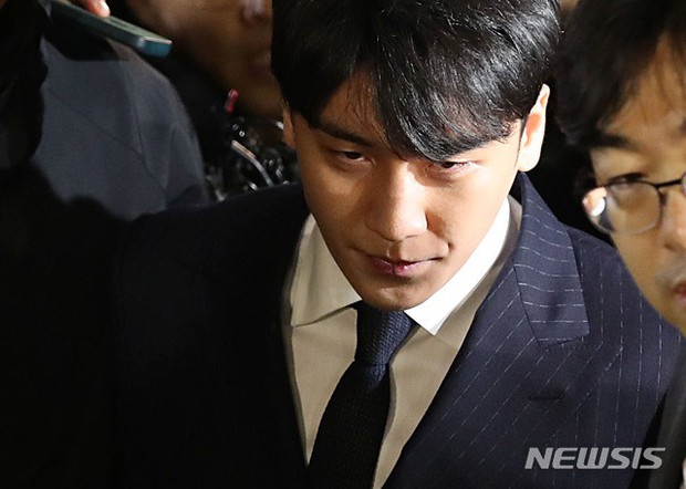 Sức mạnh lời nói của Tổng thống: Vụ án Jang Ja Yeon chính thức được gia hạn, Seungri nộp đơn hoãn nhập ngũ - Ảnh 3.