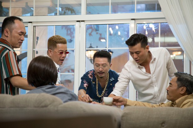 Review cực ngắn Chị Mười Ba: Ít hành động, bội thực twist so với web drama Thập Tam Muội - Ảnh 4.