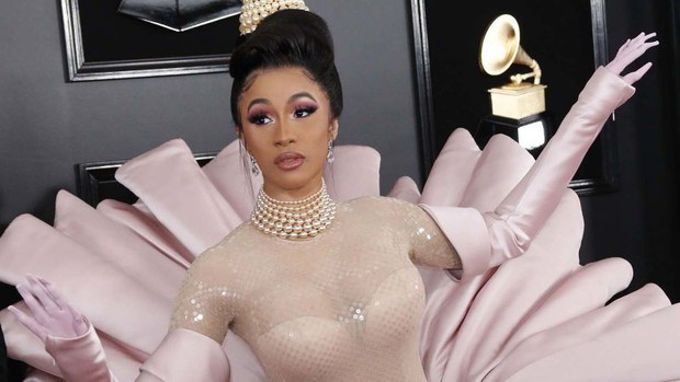 Shock: Famous female rapper Cardi B admits her past as a showgirl and drugged male customers to steal money - Photo 5.