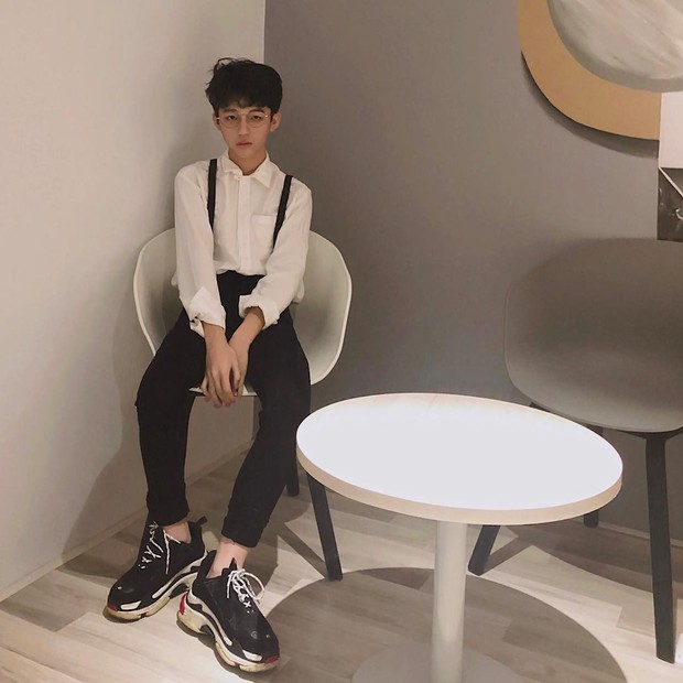 Hội con nhà giàu Việt đón chào thành viên mới: 15 tuổi đã cực kì bảnh bao, đẹp trai như idol Hàn Quốc - Ảnh 4.