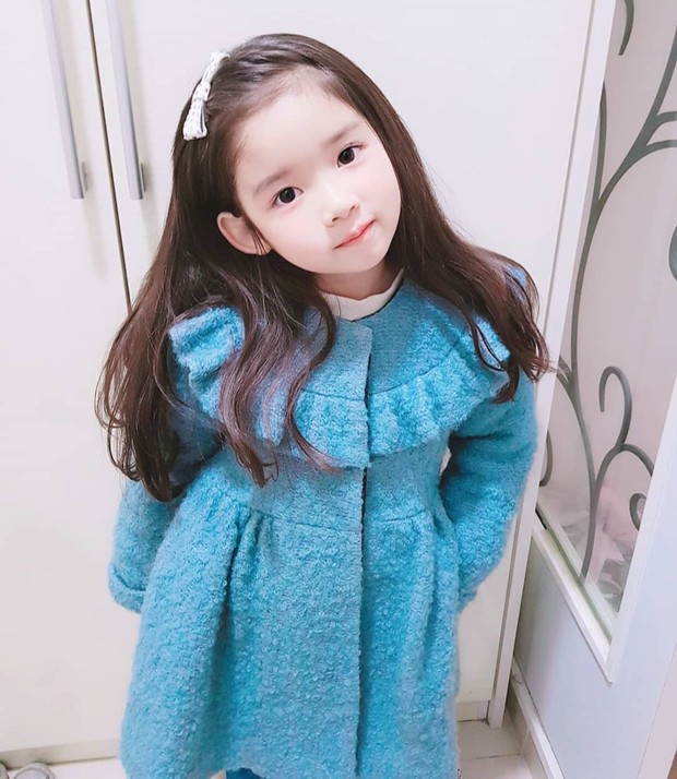 Cô bé Hàn Quốc mới 7 tuổi đã được dự đoán sẽ là mỹ nhân đình đám trong tương lai - Ảnh 8.