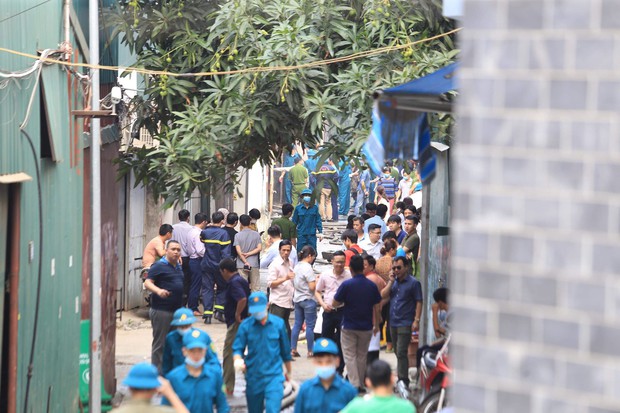 Đã tìm thấy 8 thi thể trong vụ cháy kinh hoàng ở Trung Văn, Hà Nội - Ảnh 4.