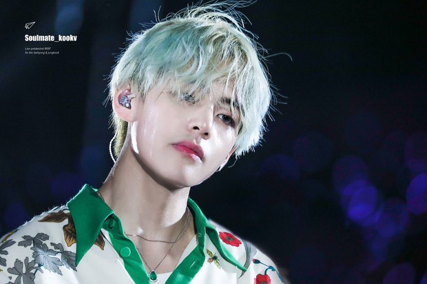 Bị cho là bình hoa di động, mỹ nam đẹp trai nhất thế giới của BTS phục thù bằng tài sáng tác không phải dạng vừa - Ảnh 1. Bị cho là bình hoa di động, mỹ nam đẹp trai nhất thế giới của BTS phục thù bằng tài sáng tác không phải dạng vừa - Ảnh 1.
