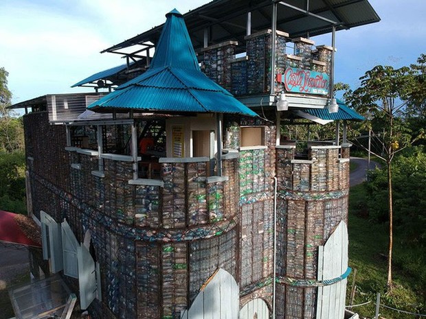 Chiêm ngưỡng ngôi làng độc đáo ở Panama, nơi nhà cửa được làm từ 1 triệu chai nhựa - Ảnh 17.