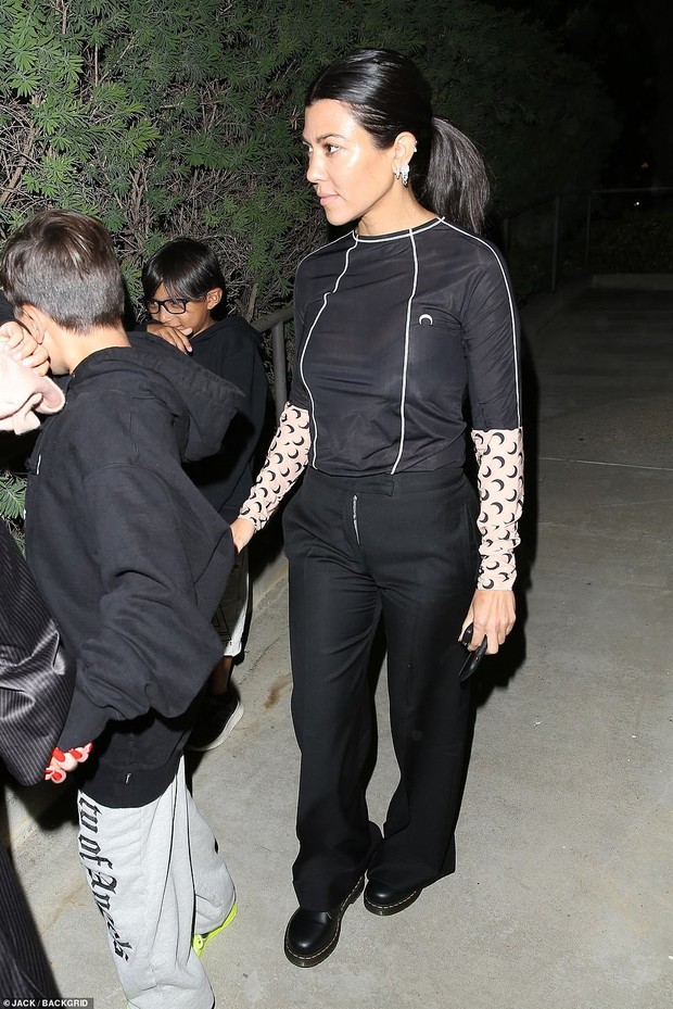 Kylie Jenner chịu chi tổ chức sinh nhật đúng điệu Avengers cho chồng sắp cưới, nhưng lại bị Kim chiếm mất spotlight - Ảnh 6.