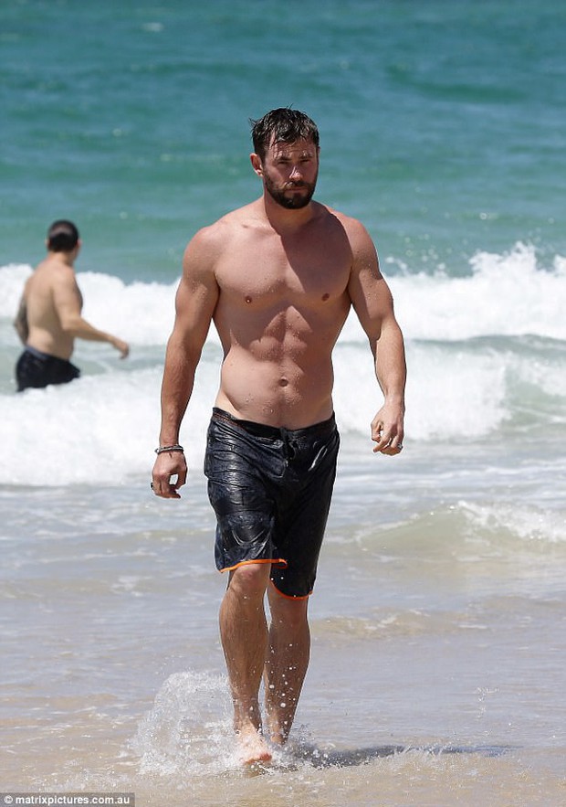 Chỉ số cơ thể của Thor Chris Hemsworth cho thấy hàng Úc còn ngon hơn hàng Mỹ - Ảnh 2.
