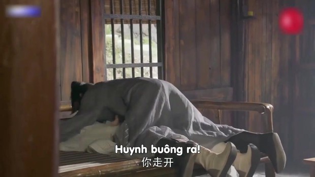 Đỉnh cao tối kiến: Biên kịch Tân Ỷ Thiên Đồ Long Ký tô trắng Chu Chỉ Nhược bằng cảnh... cưỡng bức tập thể - Ảnh 9.