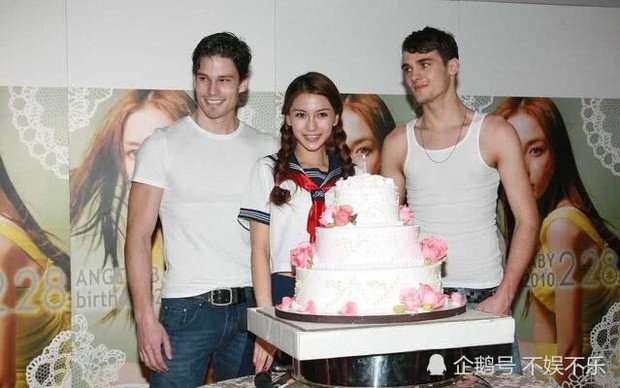 Giữa bê bối ly hôn, ảnh Angela Baby được 2 trai lạ hôn má đắm đuối vào sinh nhật 9 năm trước bất ngờ hot trở lại - Ảnh 2.