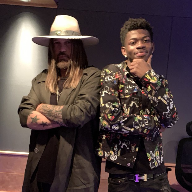Taylor Swift, Shawn Mendes, Justin Bieber và Ed Sheeran  đồng loạt comeback vẫn thất thủ trước bố của Miley Cyrus và Lil Nas! - Ảnh 1.