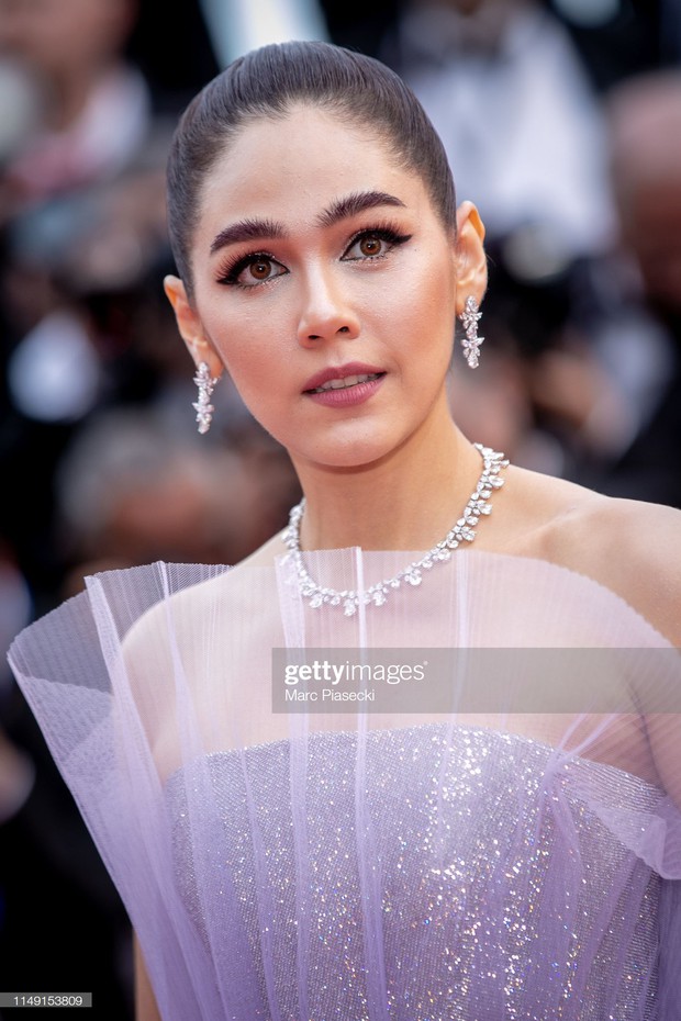 Cannes ngày đầu tiên: Phạm Băng Băng Thái Lan mới chính là mỹ nhân châu Á chặt chém nhất với thần thái bức người - Ảnh 12.