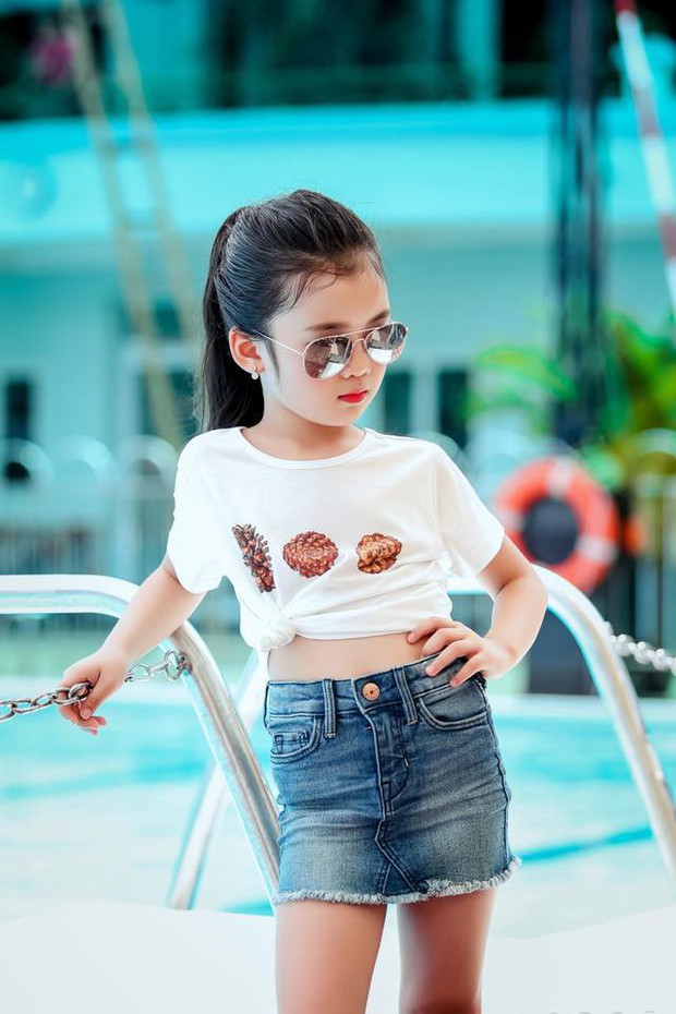3 mỹ nhân nhí đang hot nhất Vbiz: Bản sao Phạm Hương đóng cảnh nóng năm 13 tuổi đến Hoa hậu Hoàn vũ khi chỉ vừa lên 7 - Ảnh 9.