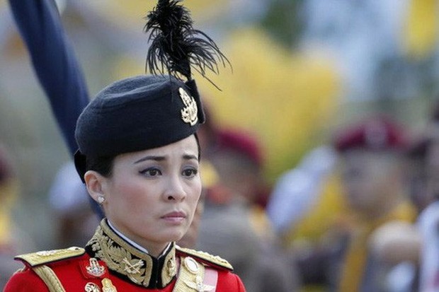  Hoàng hậu Thái Lan là ai trước khi được sắc phong?  - Ảnh 3.
