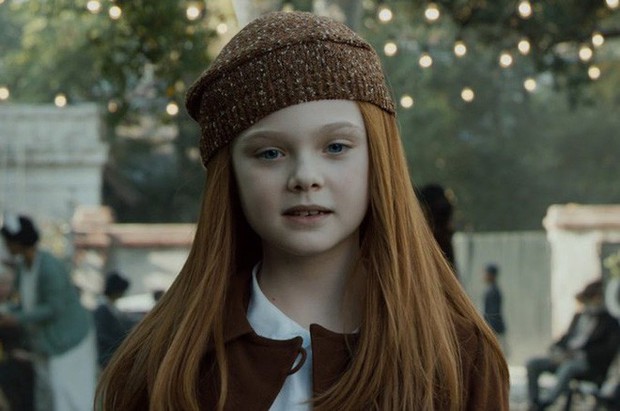 Giám khảo trẻ nhất lịch sử Cannes Elle Fanning: Đẹp vô thực, từ bóng của chị gái thành cô tiên nước Mỹ quyền lực - Ảnh 4.