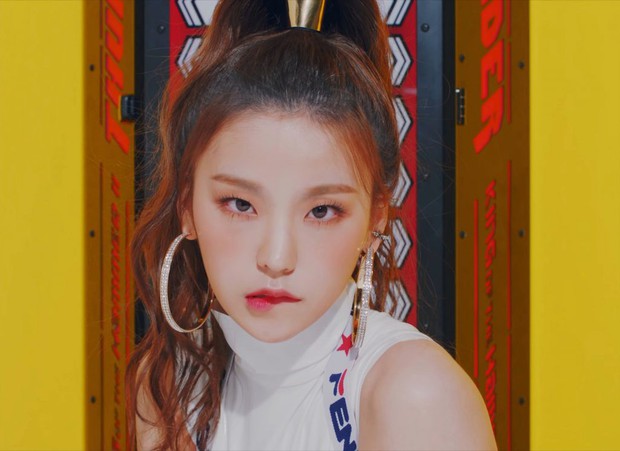 Dàn idol nữ được mệnh danh soái tỷ girlcrush: Từ CL, Hani (EXID) đến Jennie, Lisa (BLACKPINK) đủ cả, tân binh mới nổi nhà JYP lọt top có xứng đáng? - Ảnh 39. Dàn idol nữ được mệnh danh soái tỷ girlcrush: Từ CL, Hani (EXID) đến Jennie, Lisa (BLACKPINK) đủ cả, tân binh mới nổi nhà JYP lọt top có xứng đáng? - Ảnh 39.