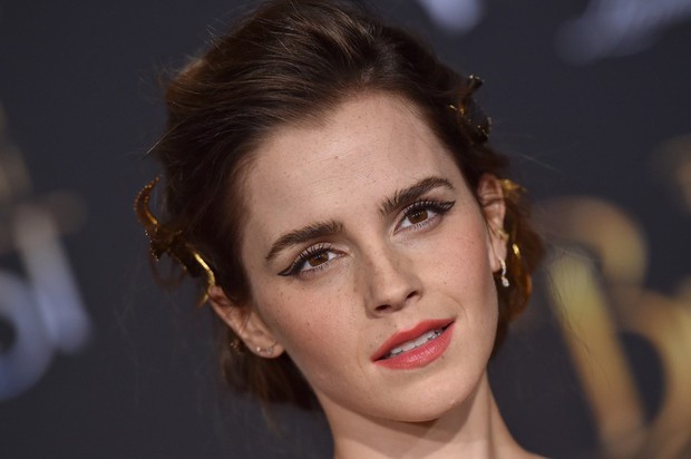 Emma Watson's journey of beauty decline after 18 years: Who would have thought the most beautiful flower in England would fade so quickly - Photo 17.