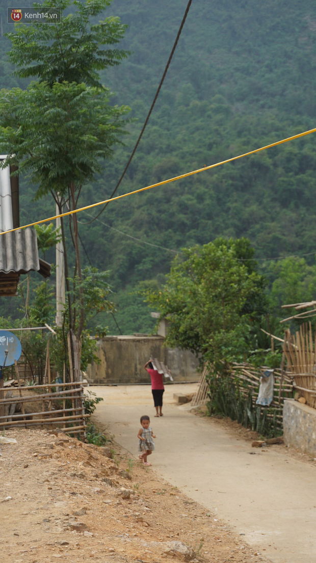 Bản làng nơi những ông trùm ma túy gieo rắc cái chết trắng: Cha mẹ chết vì HIV, con trẻ mồ côi sống lay lắt từng ngày - Ảnh 5.