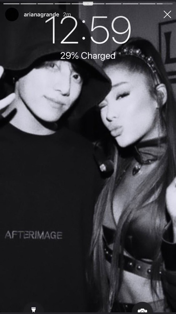 A thank you photo, but do fans have the right to hope for a collaboration between Ariana Grande and BTS? - Photo 6.