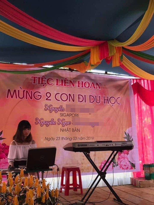 Xôn xao tấm băng rôn mở tiệc liên hoan con đi du học bị chỉ trích: Con học giỏi bố mẹ cứ tự hào, có gì sai - Ảnh 1.