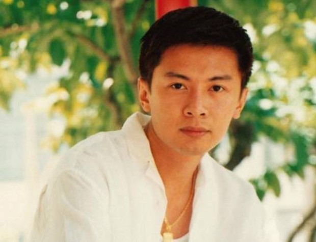 Mỹ nam Tiếu Ngạo Giang Hồ: Từ thiếu gia ăn chơi khét tiếng, thua bạc trăm tỷ 1 đêm bất ngờ quy y cửa phật - Ảnh 1.