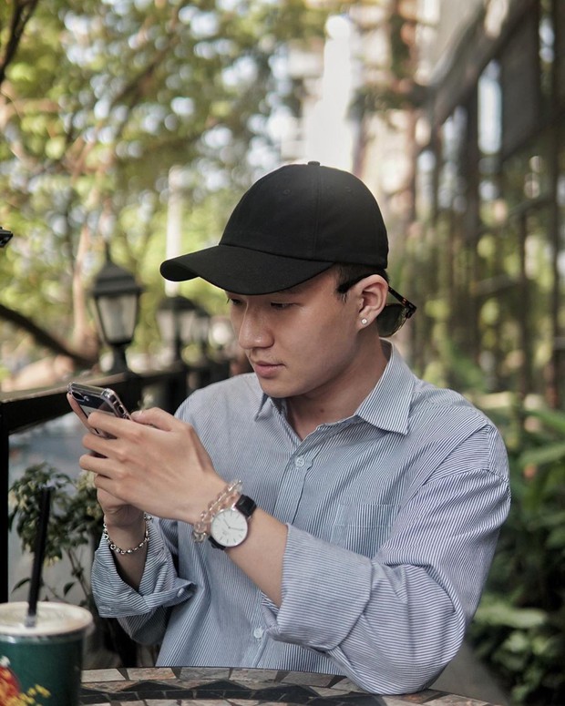 63 quán cà phê xinh xắn ở Sài Gòn và lời nhắn nhủ của chàng freelance điển trai dành cho những người trẻ ngày nay hơi tí là than không biết đi đâu, chơi gì - Ảnh 1.