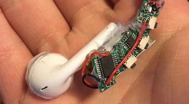AirPods quá đắt đỏ? Hãy tự chế một cặp để dùng với giá chỉ 4 USD - Ảnh 1.