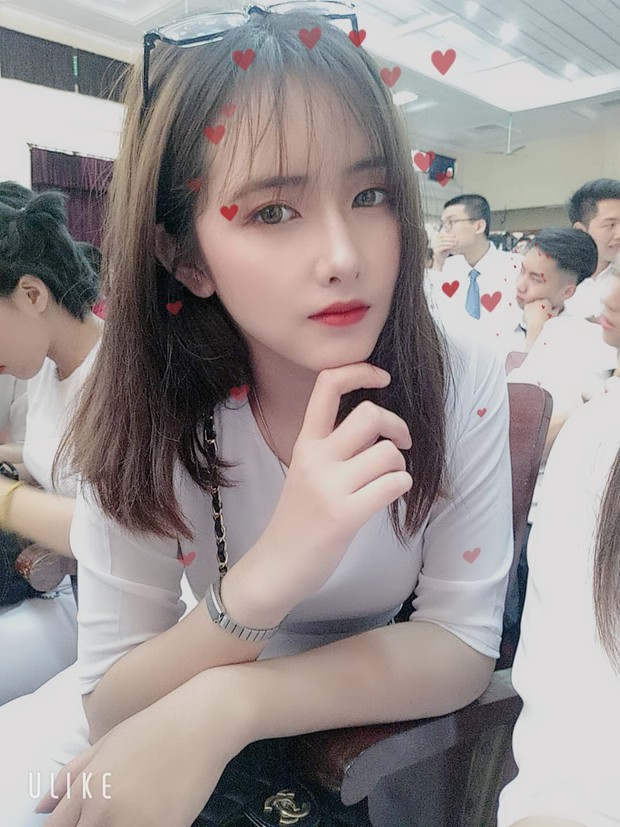 Vô tình lọt vào ống kính phóng viên tại điểm thi THPT, gái xinh liên tục nhận được câu hỏi: Idol Hàn nào đi lạc tới đây? - Ảnh 3.