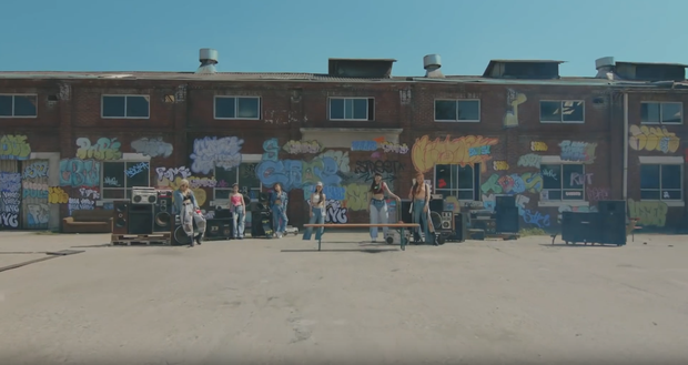 Chưa đầy 24 giờ trở lại, (G)I-DLE tung thêm thính: 2 thành viên gồng vì concept mới, cảnh na ná MV EXID - Ảnh 9.