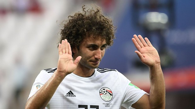 Đồng đội của Vua Ai Cập Mohamed Salah bị đuổi về nước vì nhắn tin gạ tình người đẹp - Ảnh 1.
