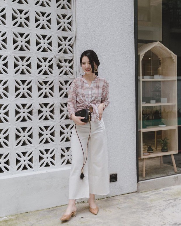 Jeans trắng và 12 gợi ý mix&match dành cho chị em muốn thay mới hoàn toàn style công sở - Ảnh 12.