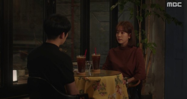 Dọa sẽ bóc phốt nếu không tránh xa Han Ji Min, Jung Hae In dằn mặt tình địch cực gắt trong tập 15 Đêm Xuân - Ảnh 4.