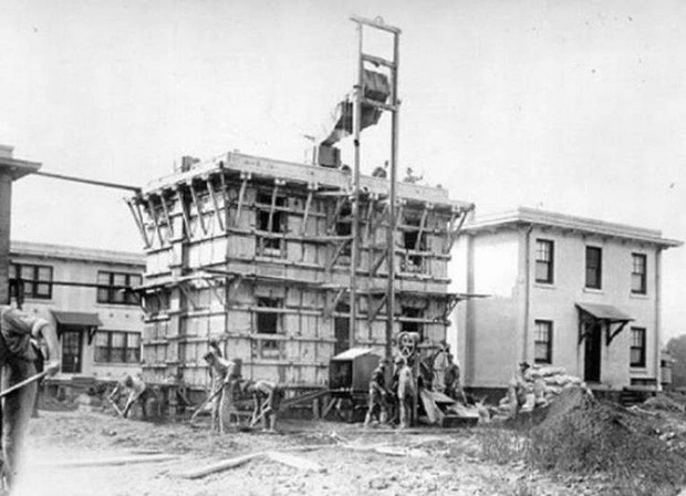 Ít ai biết Thomas Edison là người sáng chế ra quy trình xây nhà bằng bê tông đúc sẵn một lần - Ảnh 2.