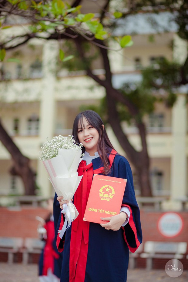 Thủ khoa khối C cực xinh xắn của tỉnh Quảng Ninh: Trước ngày thi 3 ngày mới học nhiều, chỉ cần tập trung nghe giảng trên lớp là được - Ảnh 1.