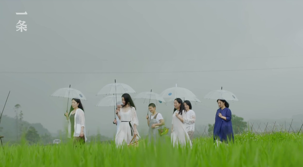 Chơi lớn như hội bạn thân người ta: 7 cô nàng mua nhà hơn 13 tỷ để hưởng tuổi già cùng nhau - Ảnh 2.