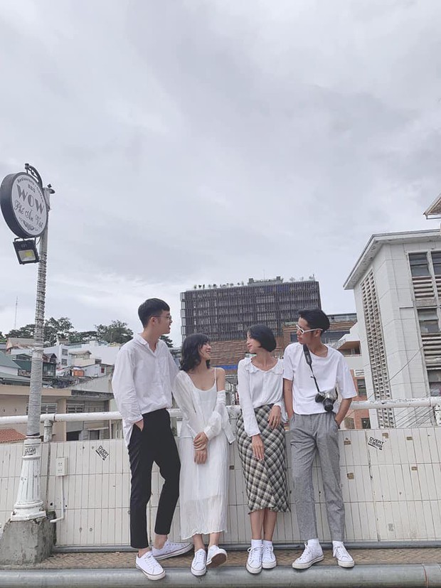 Đỉnh cao của sự cô đơn là khi mình còn chưa có bồ mà người ta đã đi du lịch theo cặp và chụp ảnh đẹp như poster phim thanh xuân thế này - Ảnh 10.