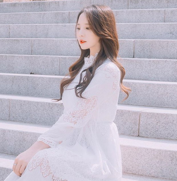 Ngắm nét đẹp nữ game thủ duy nhất tại PMCO PRELIMS 2019 - Ngỡ như idol Hàn debut chơi game! - Ảnh 6. Nét đẹp nữ game thủ duy nhất tại PMCO PRELIMS 2019