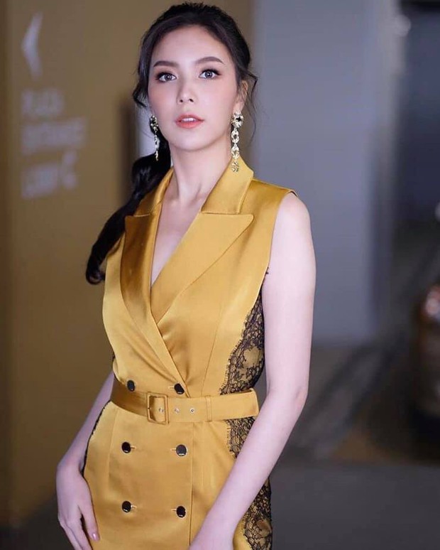 Sự kiện hot nhất Thái Lan: Mỹ nhân Chiếc lá bay nổi bật nhất, át cả vẻ đẹp lai của Yaya, nam thần Tor bảnh bao bên dàn sao khủng - Ảnh 16.