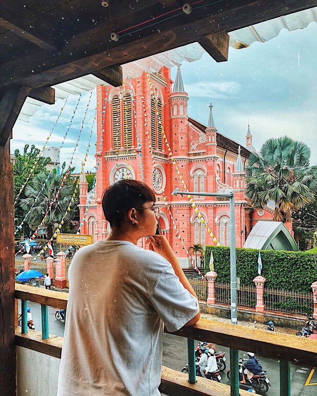 Nhà thờ màu hồng này sắp soán ngôi phố đi bộ và chung cư cà phê để trở thành địa điểm được chụp ảnh nhiều nhất ở Sài Gòn đấy! - Ảnh 32.