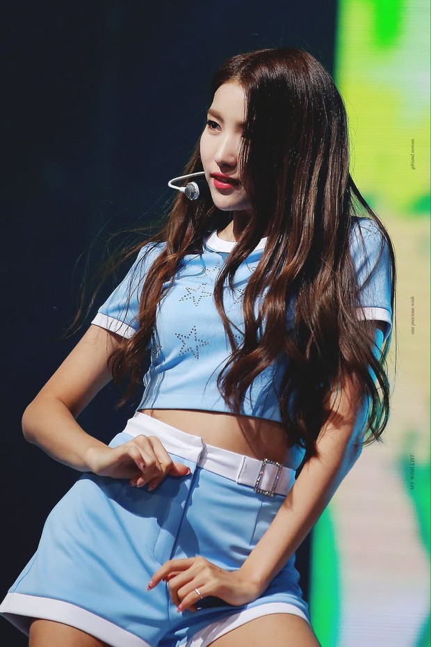 Những nữ idol có vòng eo con kiến đẹp nhất Kpop: Có người chỉ mới 15 tuổi, liệu Jennie có xuất sắc nhất? - Ảnh 13.