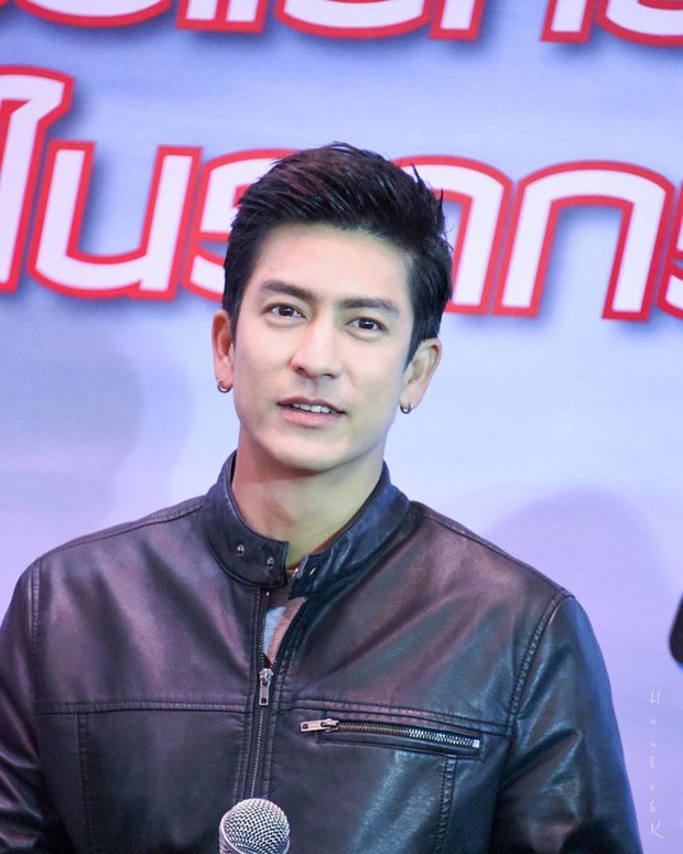 Chats Chat The Flying Leaf Has Reached The Top But Is It Equal To Other Male Gods