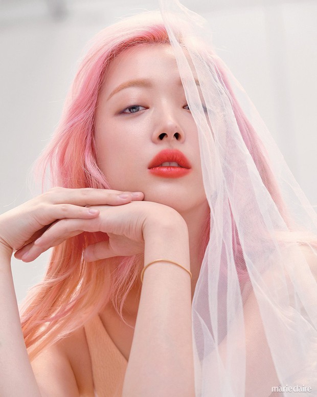 Mới 25 tuổi, Sulli đã gây ngỡ ngàng vì tiết lộ ý muốn sinh con mà không cần lấy chồng - Ảnh 1.