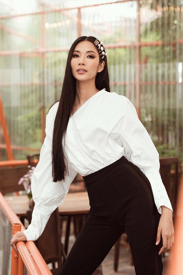Loạt khoảnh khắc chứng minh: Đẹp đôi như Hoàng Thùy và Rocker Nguyễn mà không yêu nhau thật phí! - Ảnh 9.