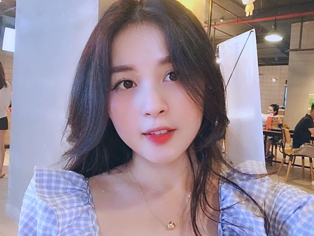 Từ MisThy đến Thảo Nari rồi mỹ nữ 1m77, đây là những nữ streamer mà fan Liên Quân phải theo dõi mỗi ngày! - Ảnh 11.