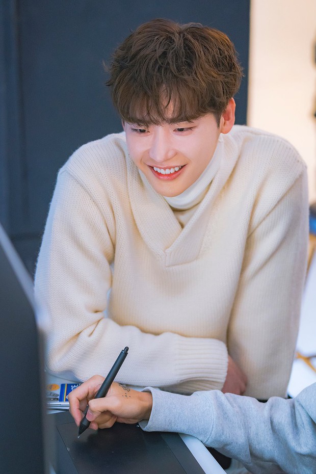 HOT: Tài tử Pinocchio Lee Jong Suk hóa tổng tài theo đuổi chân dài Kpop kém 2 tuổi, gây sốt khi mới hẹn hò gần đây - Ảnh 4.