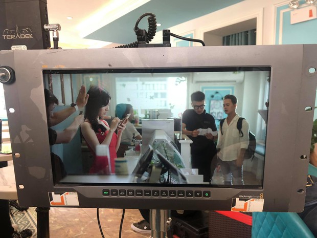 Quang Anh và Thanh Bi bỗng chụp ảnh selfie chung: Ủa, vũ trụ VTV hội tụ? - Ảnh 3. Quang Anh và Thanh Bi bỗng chụp ảnh selfie chung: Ủa, vũ trụ VTV hội tụ? - Ảnh 3.
