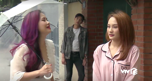 3 cái tên vàng của làng “trong nhà ngoài ngõ”: Bà tám cỡ Cô Xuyến (Về Nhà Đi Con) vẫn chưa phải trùm cuối? - Ảnh 2. 3 cái tên vàng của làng “trong nhà ngoài ngõ”: Bà tám cỡ Cô Xuyến (Về Nhà Đi Con) vẫn chưa phải trùm cuối? - Ảnh 2.