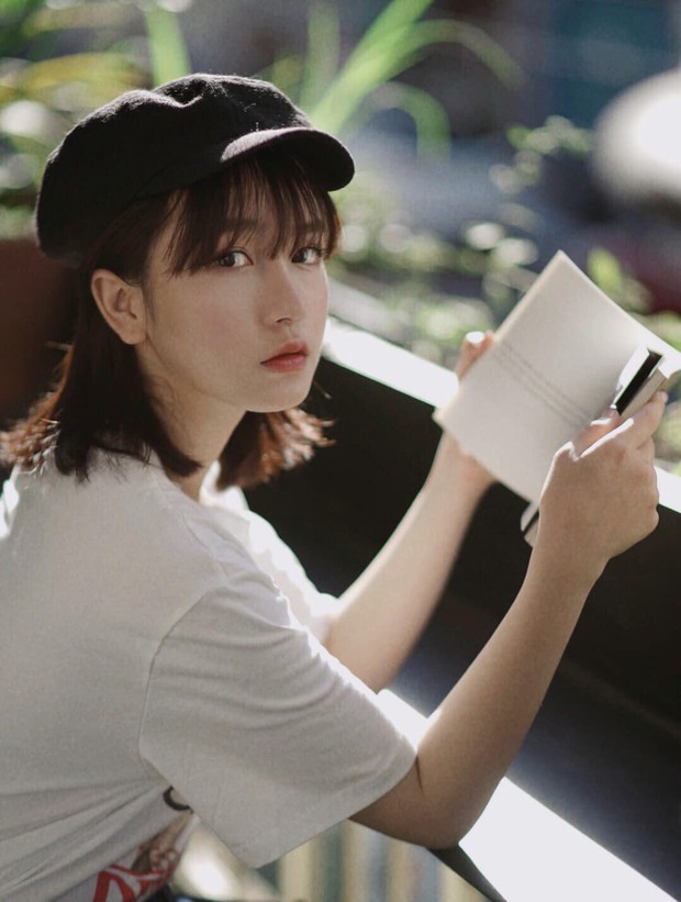 Girl xinh ĐH Hoa Sen sinh năm 1999 được khen xinh hơn cả gái Hàn, thừa nhận nâng mũi để hoàn thiện nhan sắc - Ảnh 4. Girl xinh ĐH Hoa Sen sinh năm 1999 được khen xinh hơn cả gái Hàn, thừa nhận nâng mũi để hoàn thiện nhan sắc - Ảnh 4.