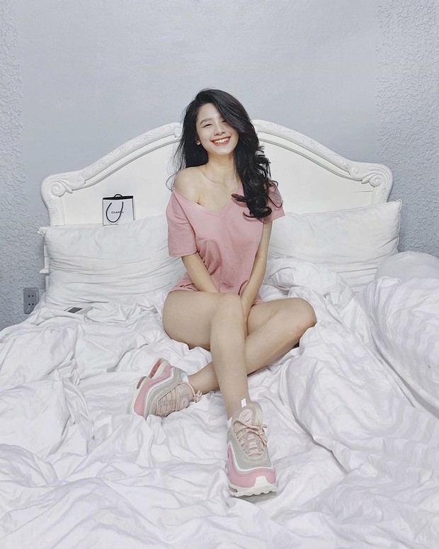 Hot girl tạp hoá Hàn Hằng: Khẳng định dùng gì PR nấy nhưng nhắc đến thuốc tăng chiều cao 3cm/ tháng... chỉ cười! - Ảnh 8. Hot girl tạp hoá Hàn Hằng: Khẳng định dùng gì PR nấy nhưng nhắc đến thuốc tăng chiều cao 3cm/ tháng... chỉ cười! - Ảnh 8.
