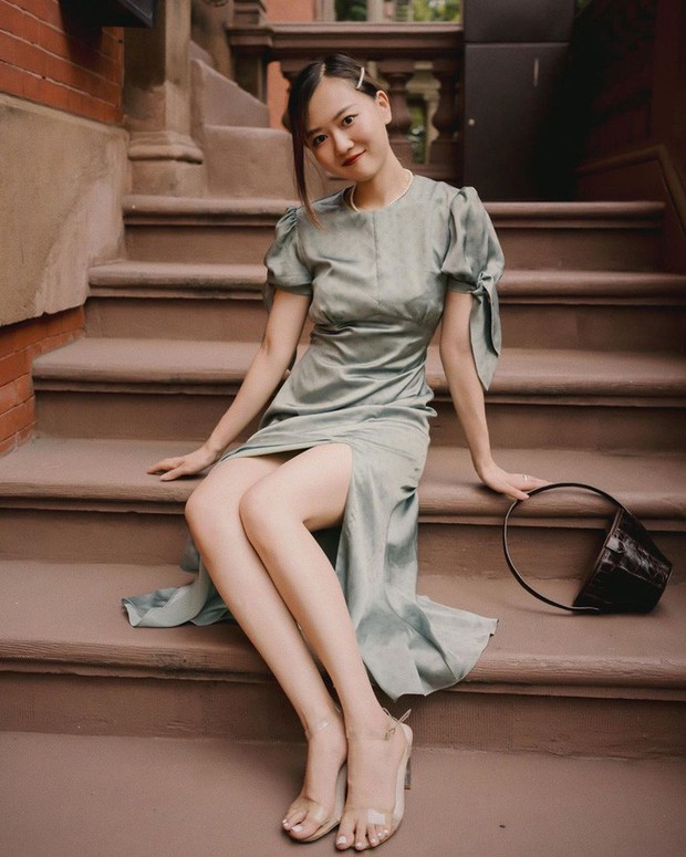Street style châu Á: Sơ mi chiếm ưu thế toàn tập vì đơn giản lại dễ mặc đẹp - Ảnh 7. Street style châu Á: Sơ mi chiếm ưu thế toàn tập vì đơn giản lại dễ mặc đẹp - Ảnh 7.