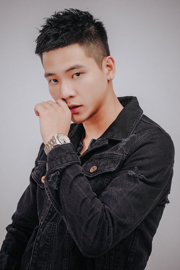 Hội đồng niên 97-line của Vpop: Người bỏ túi toàn hit, người lắm tài nhiều tật, kẻ vẫn chật vật tìm chỗ đứng - Ảnh 13. Hội đồng niên 97-line của Vpop: Người bỏ túi toàn hit, người lắm tài nhiều tật, kẻ vẫn chật vật tìm chỗ đứng - Ảnh 13.